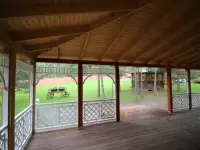 Интерьер веранды из дерева