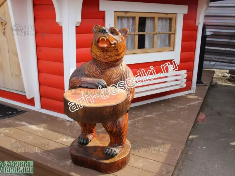 Скульптура "Медведь с подносом"
