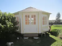 Застекленная беседка восьмигранная 17м2