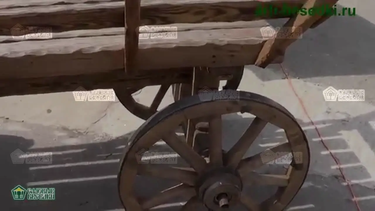 Декоративная телега для сада