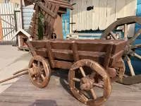 Телега декоративная темная малая