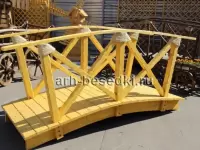 Мостик деревянный декоративный