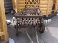 Тележка деревянная темная