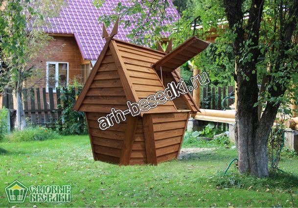Декоративный домик на колодец из дерева