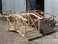 Мостик деревянный декоративный 110х250х140