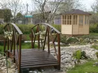 Застекленная беседка павильон